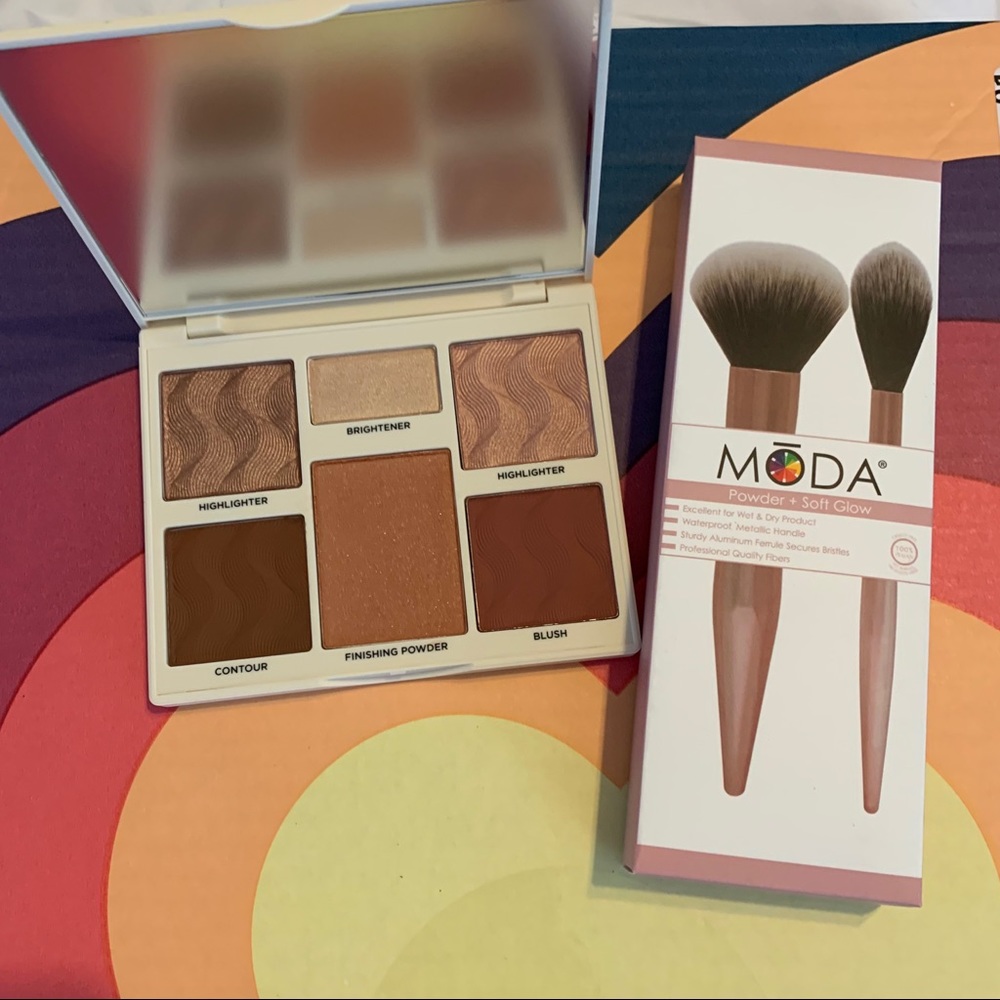 CoverFX Perfector Face Palette and Moda Brushes
